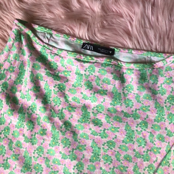 Zara Green Pink Floral Mini Zip Skirt - Picture 2 of 3